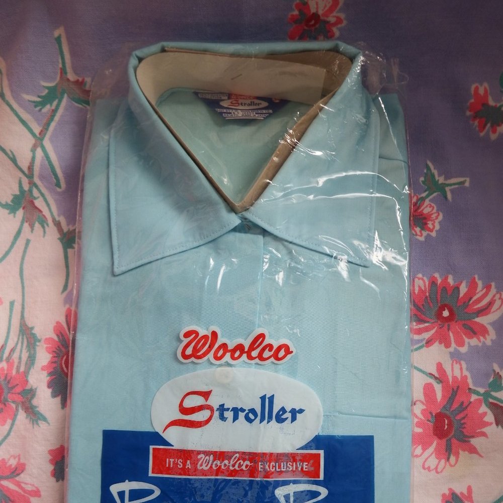 Vintage Sleeveless Blouse  Blue Sz 34 in Original Woolco Package Pretty